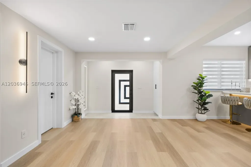1178 Grant Street Hollywood FL 33019