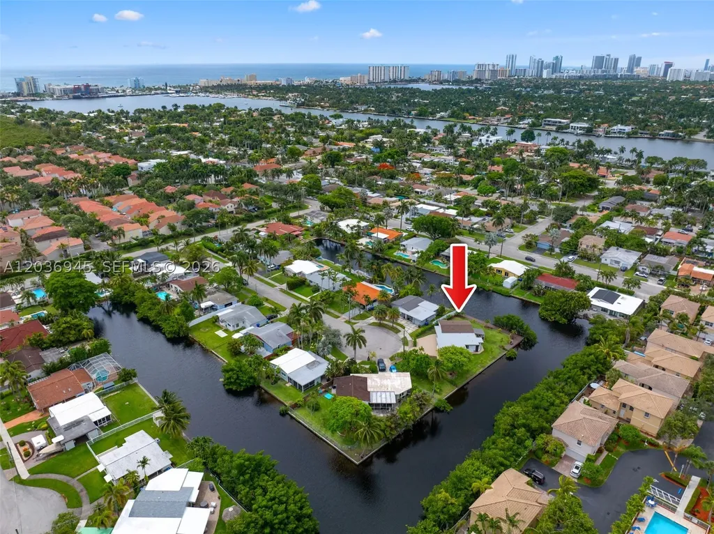 1178 Grant Street Hollywood FL 33019