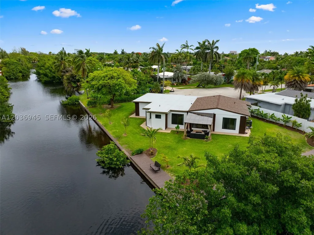 1178 Grant Street Hollywood FL 33019
