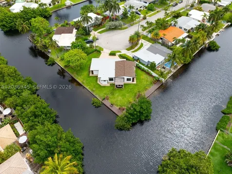 1178 Grant Street Hollywood FL 33019