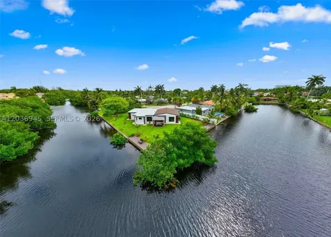 1178 Grant Street Hollywood FL 33019