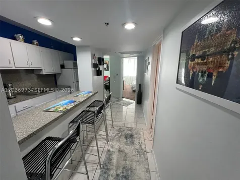 100 Lincoln Road Miami Beach FL 33139