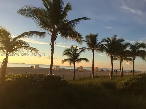 100 Lincoln Road Miami Beach FL 33139