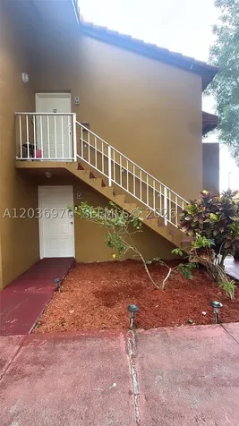 15640 SW 80th Street Miami FL 33193