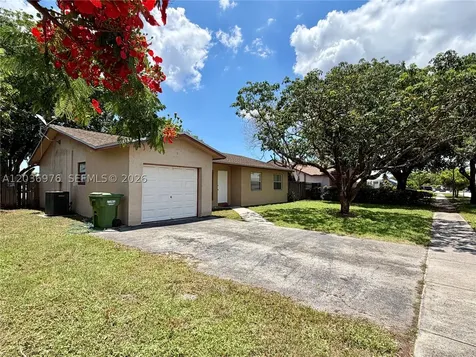 731 NW 84th Avenue Pembroke Pines FL 33024