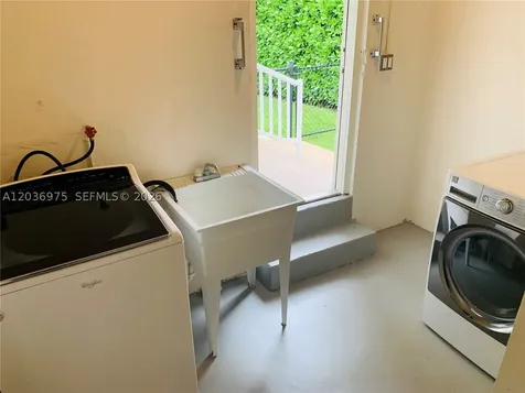 1244 S Alhambra Circle Coral Gables FL 33146