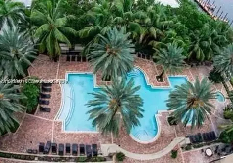 17125 N Bay Road Sunny Isles Beach FL 33160