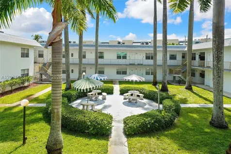 6211 SW 37th Street Davie FL 33314