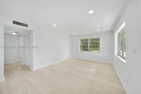 6211 SW 37th Street Davie FL 33314