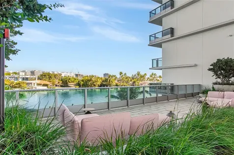9221 E Bay Harbor Drive Bay Harbor Islands FL 33154