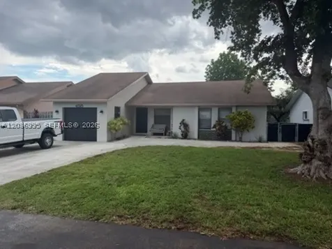 4515 NW 94th Way Sunrise FL 33351