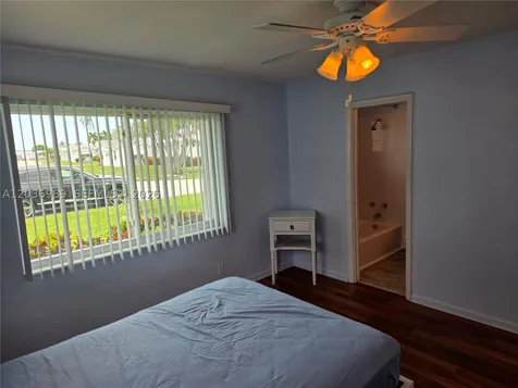 913 SW 3rd Avenue Boynton Beach FL 33426