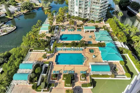 16400 Collins Avenue Sunny Isles Beach FL 33160