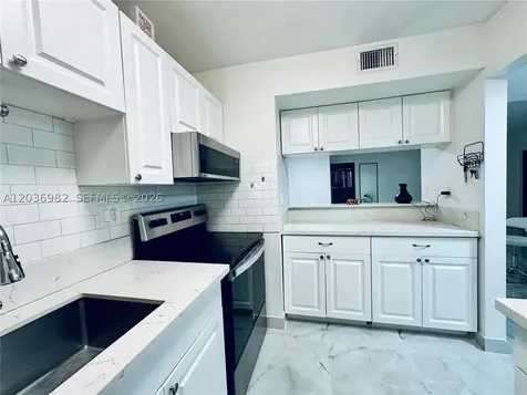 9703 Hammocks Boulevard Miami FL 33196