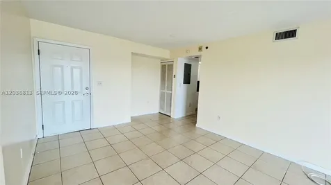 2415 NW 16th St Road Miami FL 33125