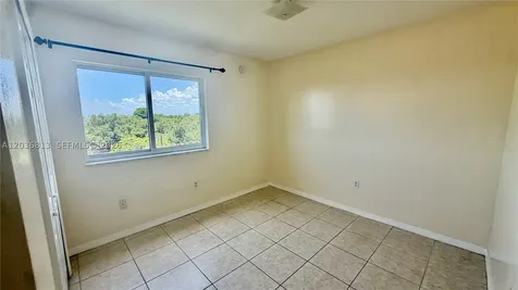 2415 NW 16th St Road Miami FL 33125
