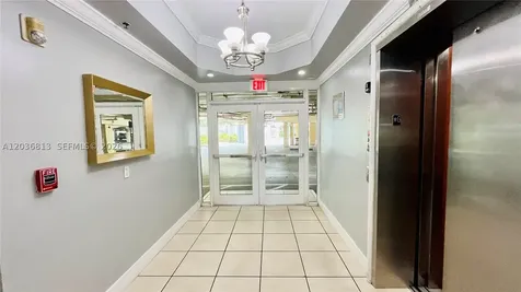 2415 NW 16th St Road Miami FL 33125
