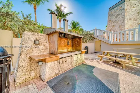1121 Crandon Boulevard Key Biscayne FL 33149