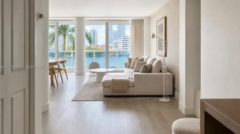 900 Bay Drive Miami Beach FL 33141