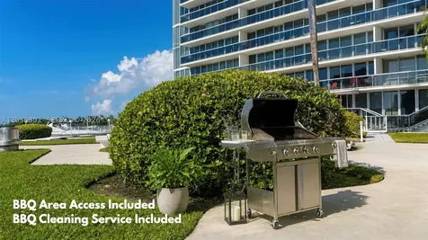 900 Bay Drive Miami Beach FL 33141
