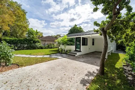 5220 SW 6th Street Miami FL 33134