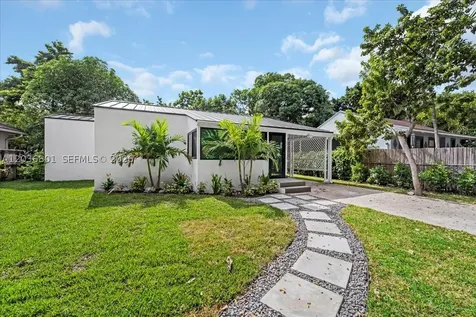 5220 SW 6th Street Miami FL 33134