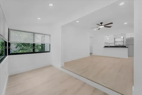 5220 SW 6th Street Miami FL 33134