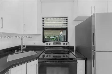 5220 SW 6th Street Miami FL 33134