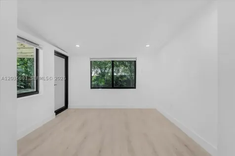 5220 SW 6th Street Miami FL 33134