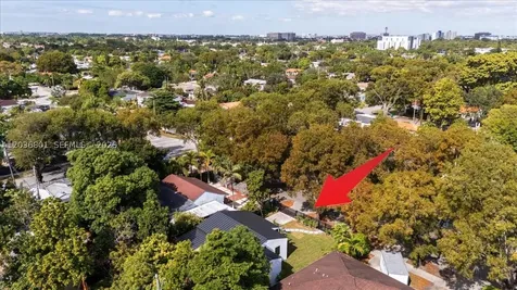 5220 SW 6th Street Miami FL 33134