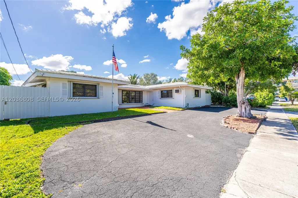 1418 NE 57th Court Fort Lauderdale FL 33334