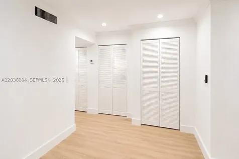 5839 SW 74th Terrace South Miami FL 33143