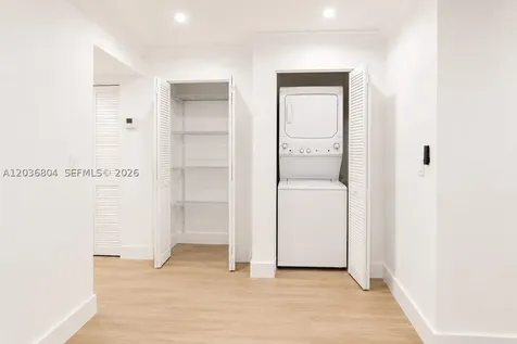 5839 SW 74th Terrace South Miami FL 33143
