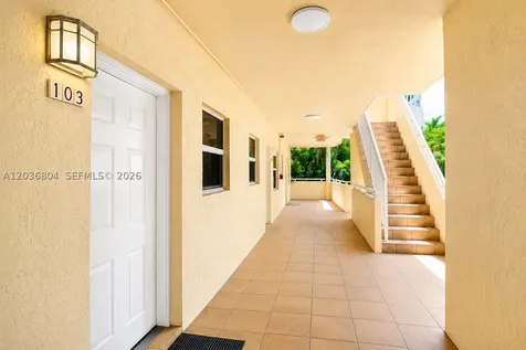 5839 SW 74th Terrace South Miami FL 33143