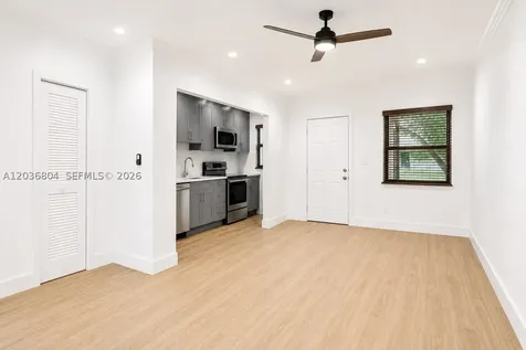 5839 SW 74th Terrace South Miami FL 33143