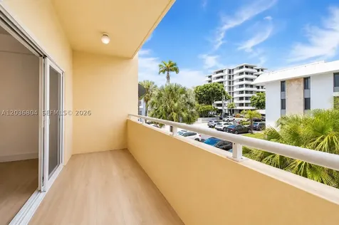 5839 SW 74th Terrace South Miami FL 33143