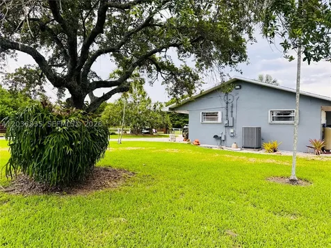 21217 SW 160 Street Miami FL 33187