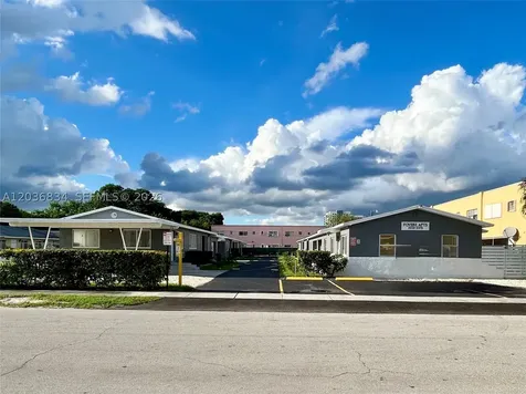 2215 Madison Street Hollywood FL 33020