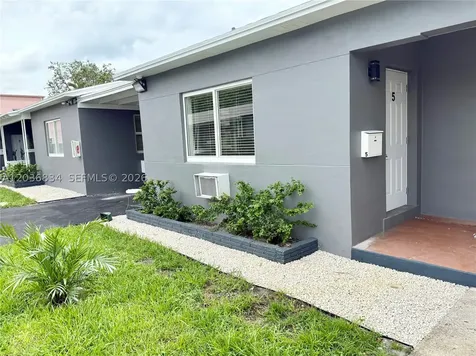 2215 Madison Street Hollywood FL 33020