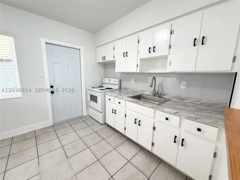 2215 Madison Street Hollywood FL 33020