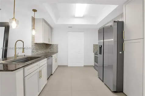2000 N Bayshore Drive Miami FL 33137