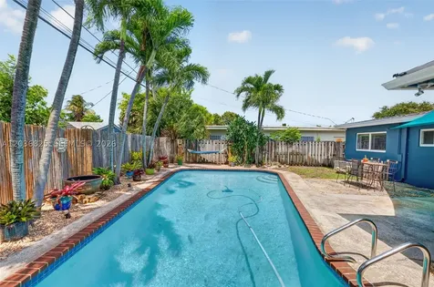 417 NW 46th Street Oakland Park FL 33309
