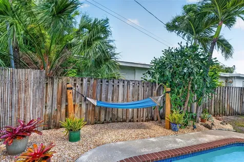 417 NW 46th Street Oakland Park FL 33309