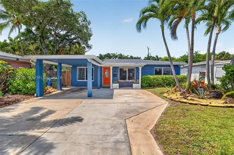 417 NW 46th Street Oakland Park FL 33309