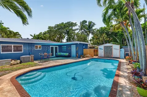 417 NW 46th Street Oakland Park FL 33309