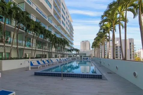 1600 SW 1st Avenue Miami FL 33129