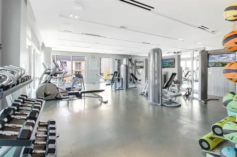 1600 SW 1st Avenue Miami FL 33129