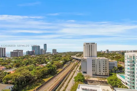 1600 SW 1st Avenue Miami FL 33129