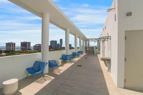 1600 SW 1st Avenue Miami FL 33129