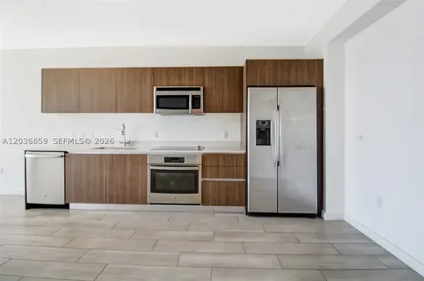 1600 SW 1st Avenue Miami FL 33129